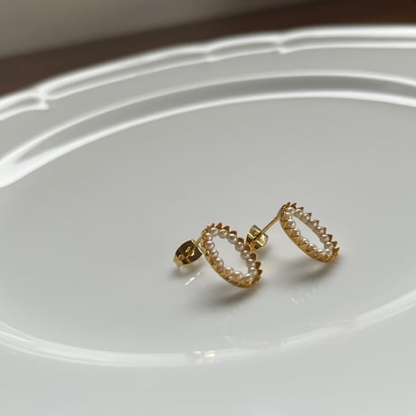 Câline Paris Vintageオーバルプチパールピアス