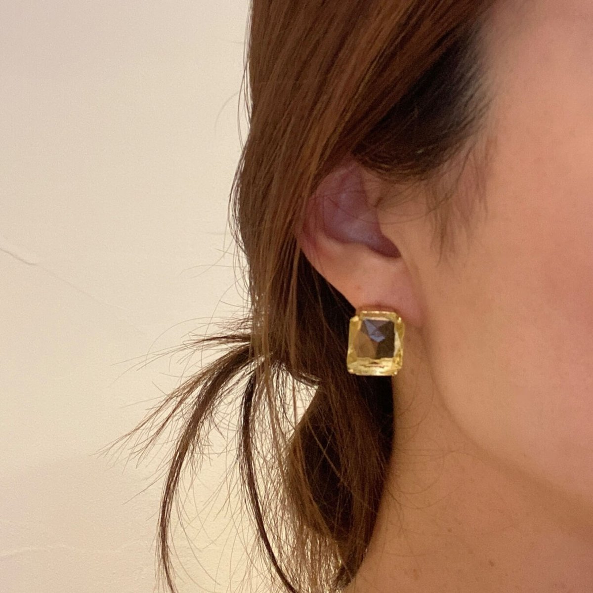 Câline Paris Vintage カラークリスタルピアス イエロー | Angelina