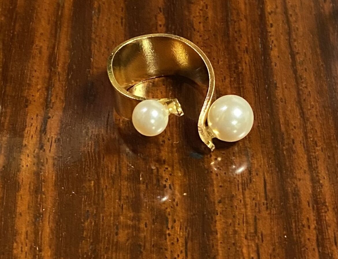 Câline Paris パール2粒リング