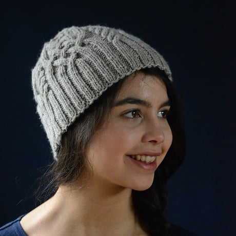 【PDF pattern】En./Arctic Classic cabled hat by Midori Hirose