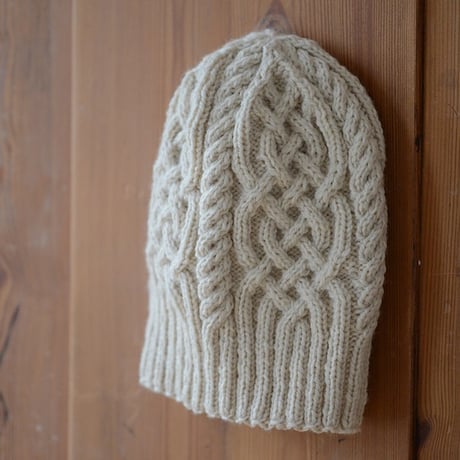 【PDF pattern】En./Arctic Classic cabled hat by Midori Hirose