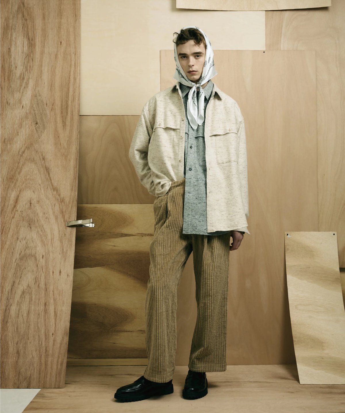 90sCAMBRIDGE3Dニットセーターコーデュロイパンツベージュ太畝 fit=scale-down,w=1200