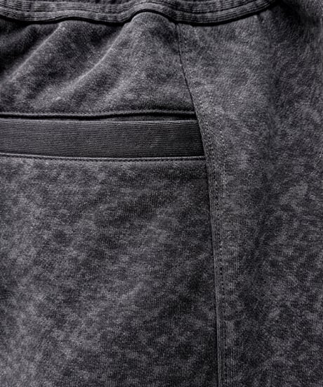 Batik-Dyed Layered Tuck Crescent Sweatpants PINK