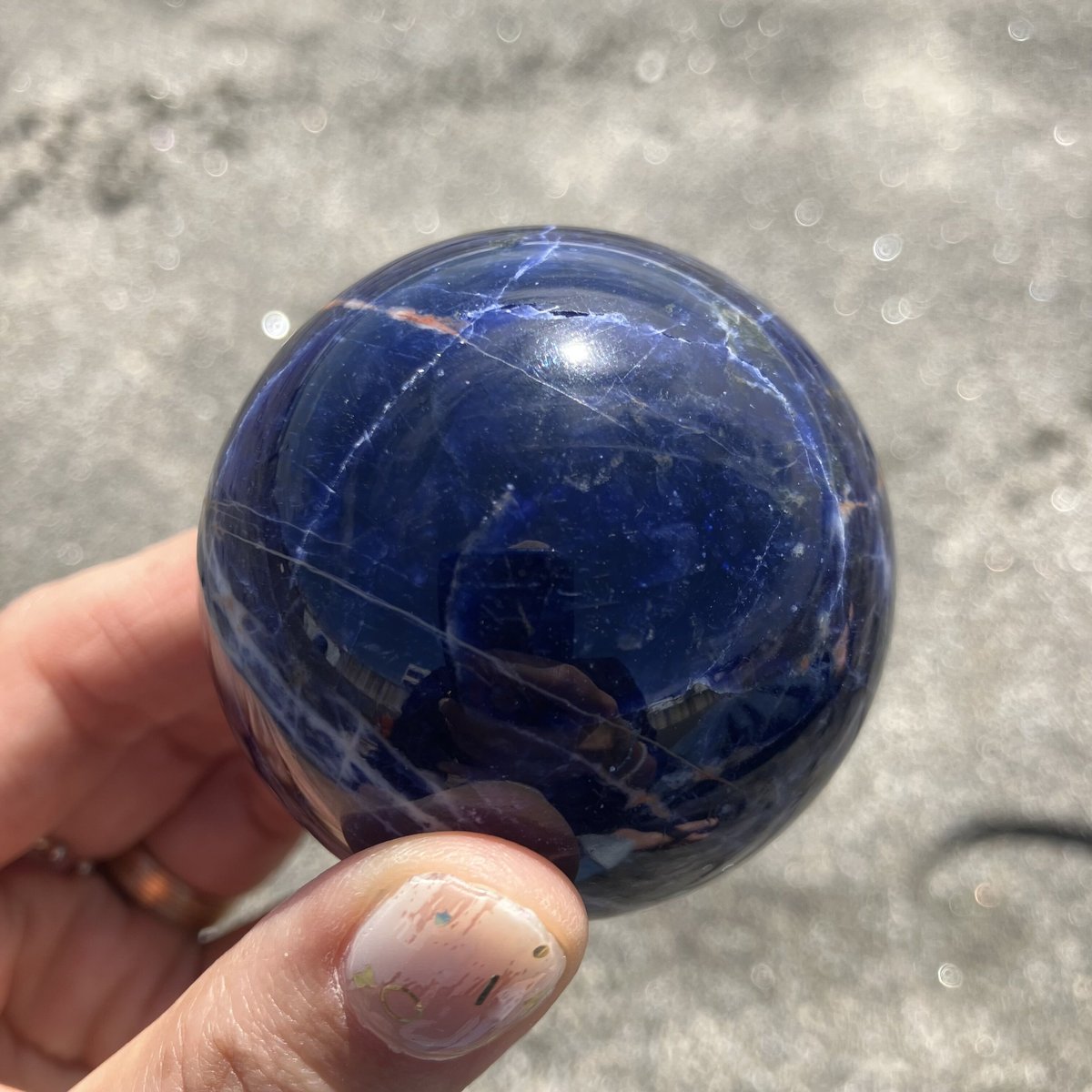 アパタイト　スフィア　シラー　キラキラ　美ブルー　ブラジル産 5cm　高品質 ソーダライト スフィア ブラジル産 | mira Earth