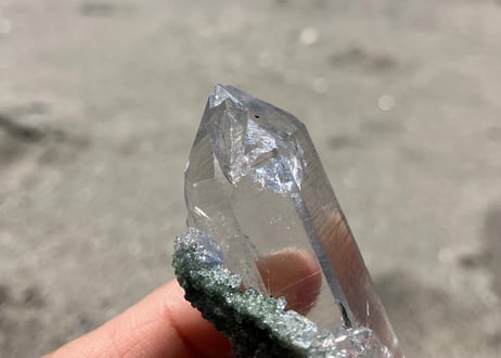 マニハール水晶  ルチル・クローライト インド産