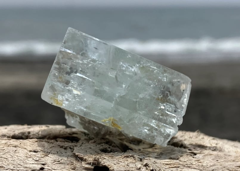 【38Ct】パキスタン シガーバレー産 アクアマリン モスコバイト共生 鉱物標本 38Ct】パキスタン シガーバレー産 アクアマリン モスコバイト
