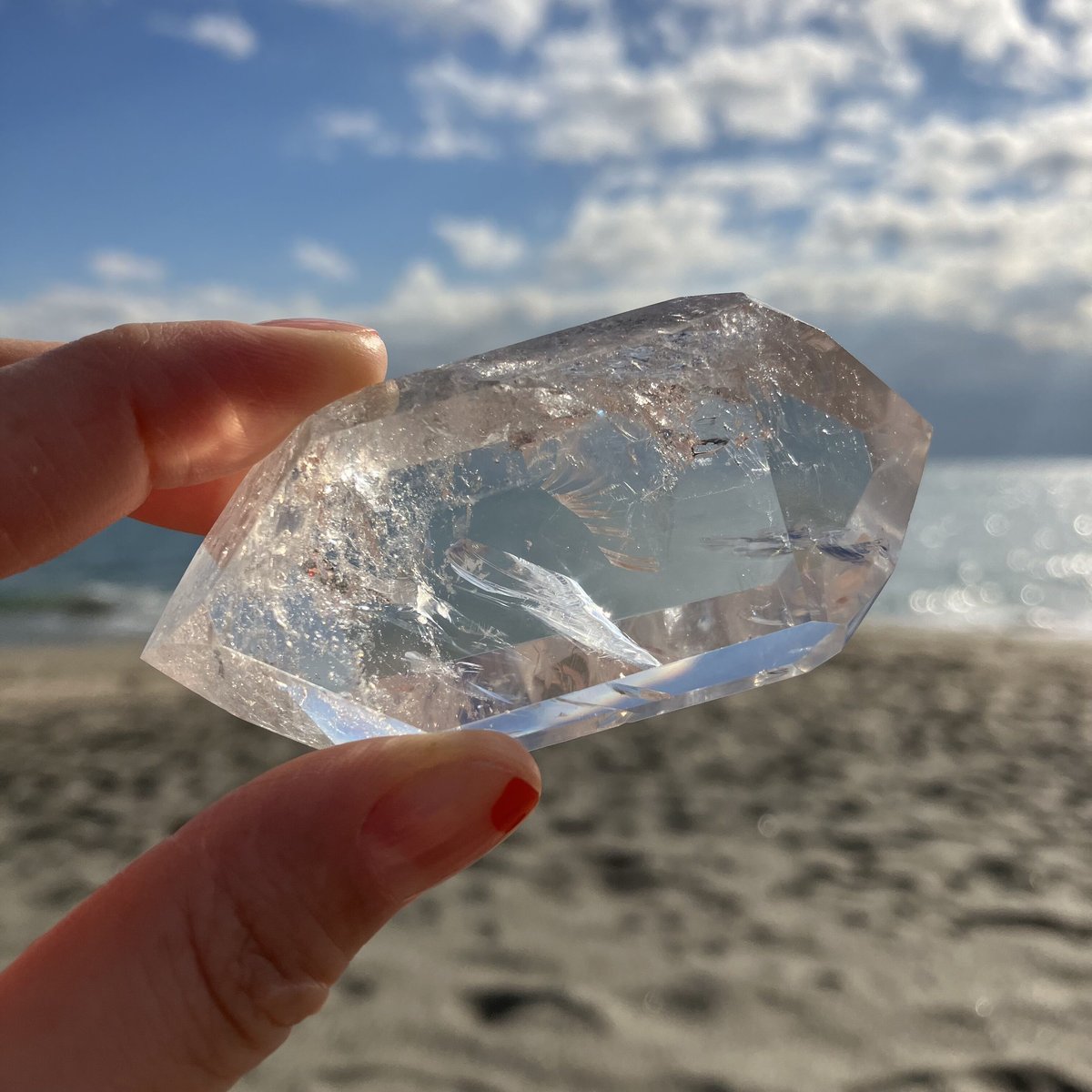 ブラジル産　水晶　高品質　クリアクオーツ　クオーツインクオーツ クリアクォーツDT 磨き ブラジル産 | mira Earth