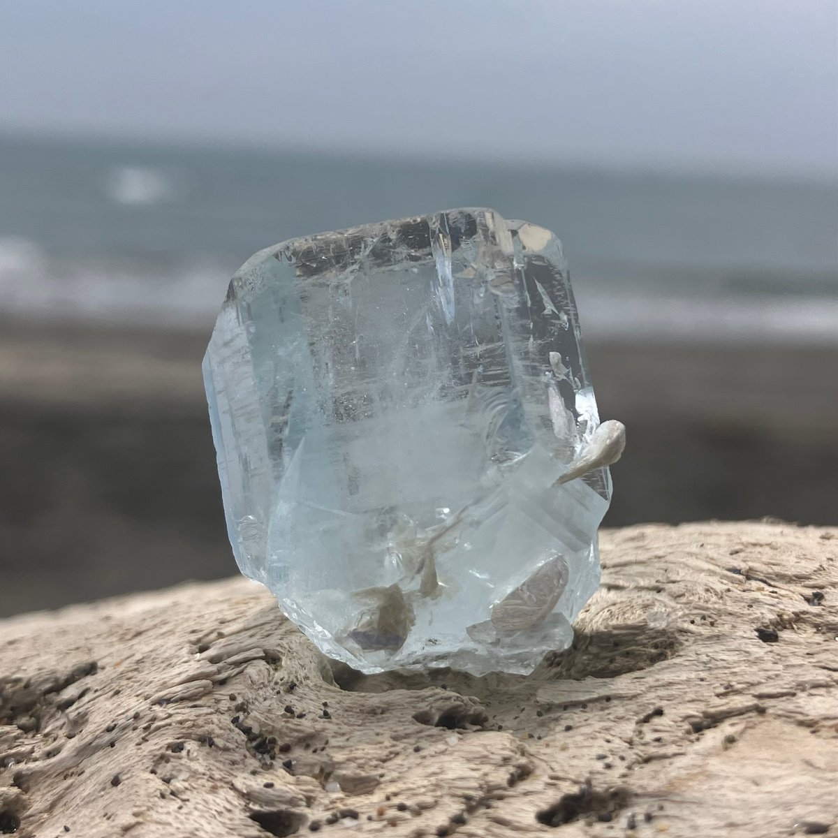 アクアマリン×モスコバイト共生標本-16 50Ct】パキスタン産 アクアマリン モスコバイト共生 鉱物標本 - メルカリ