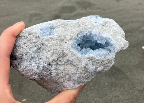 セレスタイト 原石　マダガスカル産