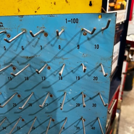 Vintage KEY RACK 18-272