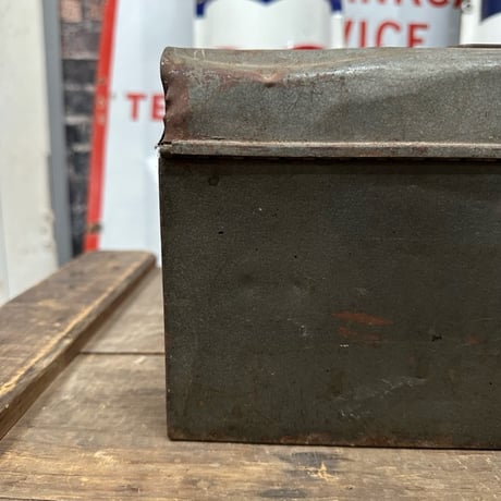 Vintage DUNLOP Tool BOX 19-303-7