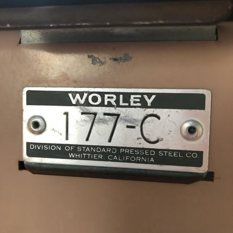 [03] WORLEY社 ヴィンテージ ス チールバスケットロッカー