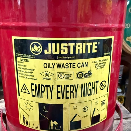 Vintage OILY WASTE CAN 18-250