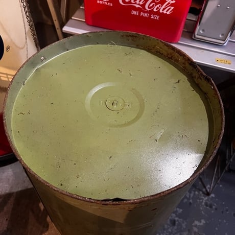 Vintage TrashCan 19-206