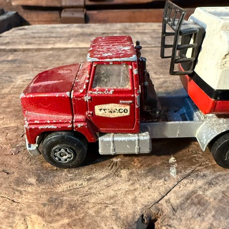 Vintage MATCHBOX SuperKings タンクローリートラック 20-428-18