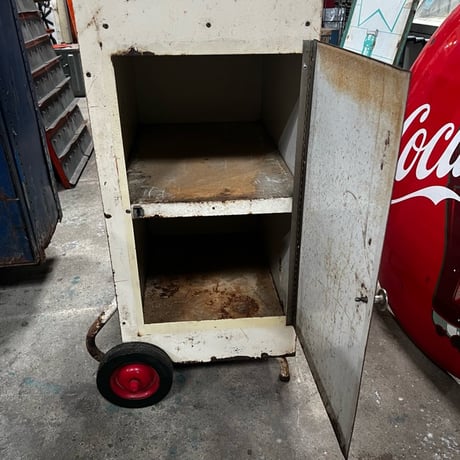 Vintage Delco タイヤ付キャビネット Cabinet 11-157