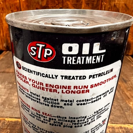 Vintage STP OIL CAN 17-77-16