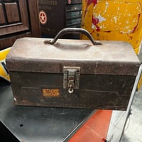 Vintage  ToolBox 19-229