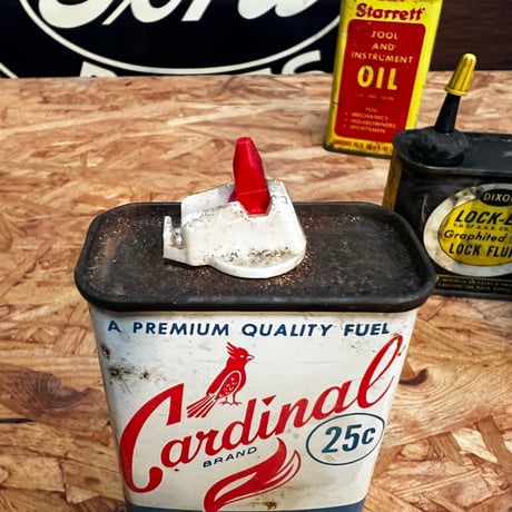 Vintage Cardinal OIL CAN 16-c-41
