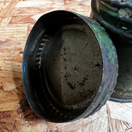 Vintage WYNN'S TOP OIL CAN 16-c-57