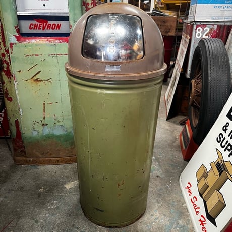 Vintage TrashCan 19-206