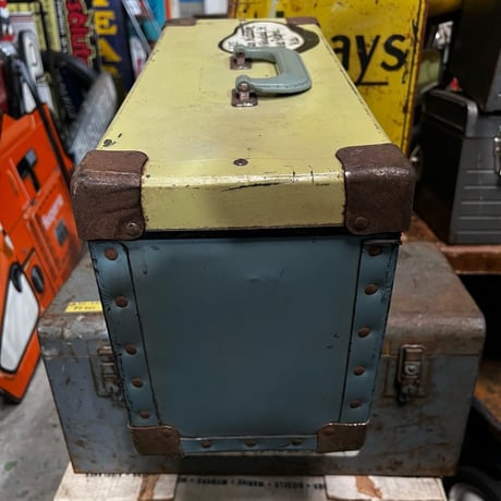 Vintage TUNG-SOL ToolBox 19-172