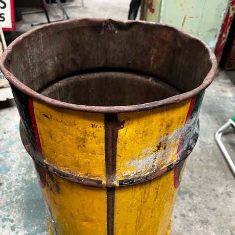 Vintage PENNZOIL OIL CAN 10-168