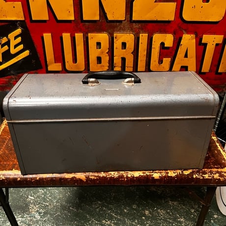 Vintage CRAFTSMAN toolbox 19-303-8