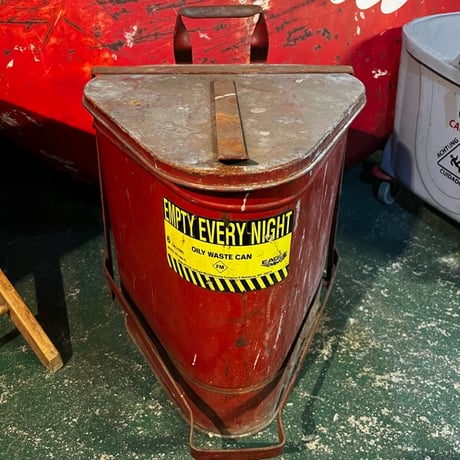 Vintage EAGLE METAL TRASH CAN 16-281