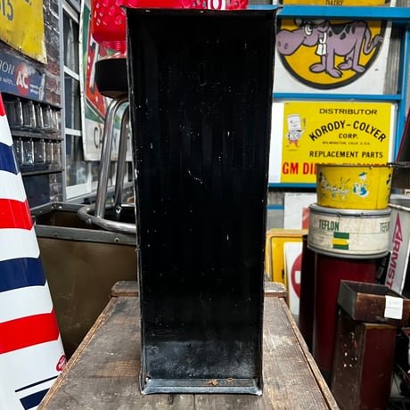 Vintage MAIL BOX AHO 18-75