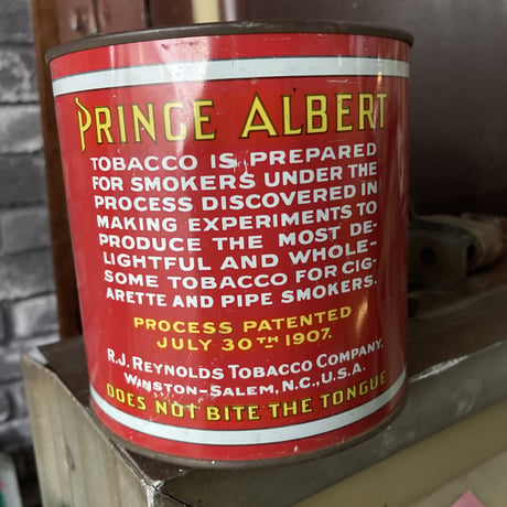 Prince Albert　ヴィンテージ　タバコ　ブリキ缶　15-423
