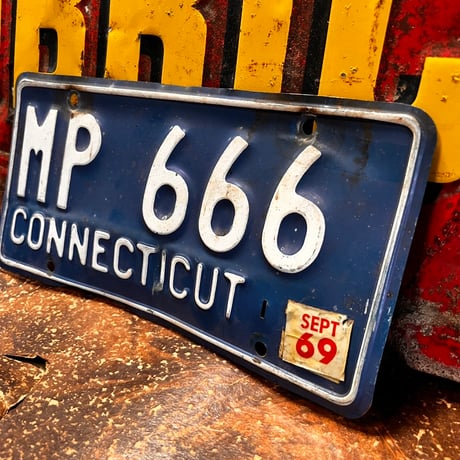 Vintage License Plate コネチカット州　19-107-6