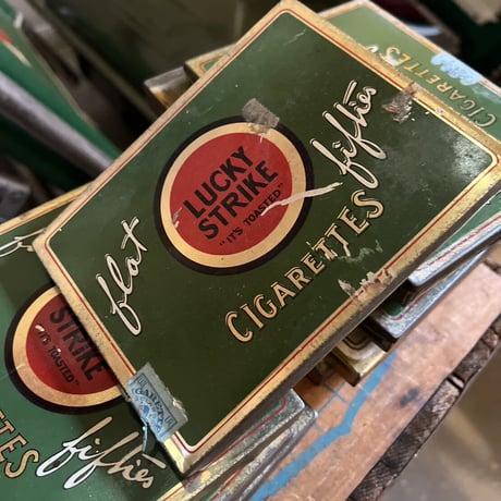 LUCKY STRIKE　ヴィンテージ　タバコ缶　16-2-19