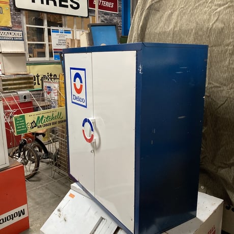 Delco ヴィンテージ　メタルキャビネット　14-320