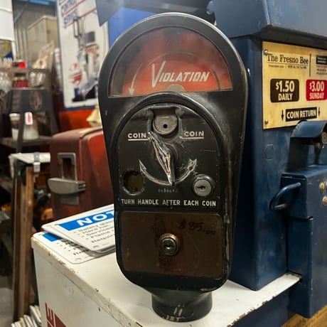 Vintage parking meter 18-89