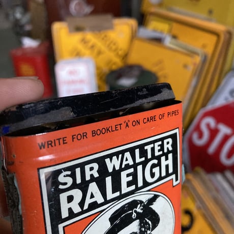 Sir Walter Raleigh　ヴィンテージ　タバコ缶　16-2-6