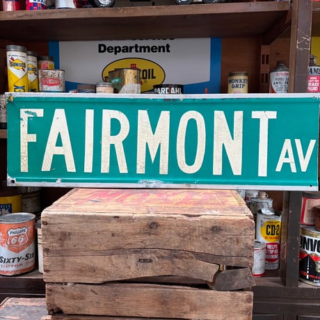 Vintage FAIRMONT AV 両面 道路標識 18-24