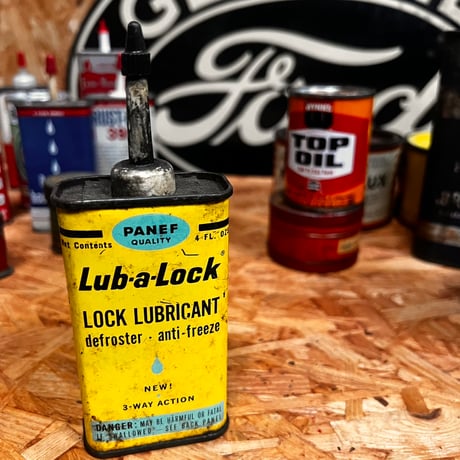 Vintage Lub-a-Lock Oil Can 16-c-77