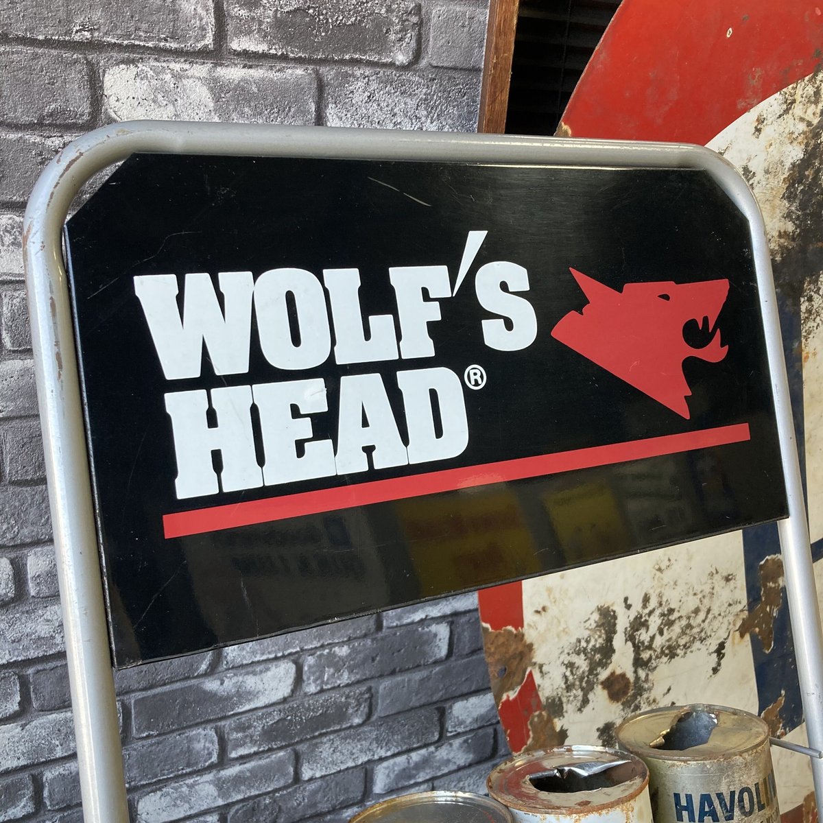 【Co.】WOLF'S HEAD ヴィンテージ看板 Co.】WOLF'S HEAD ヴィンテージ看板 wolf head sign products