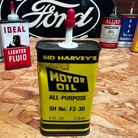 Vintage MOTOR OIL OIL CAN 16-c-51