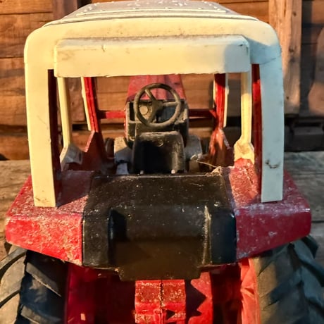 Vintage INTERNATIONAL HARVESTER 鉄製トラクター 21-209-1