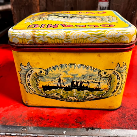 Vintage TABACCO CAN 20-47