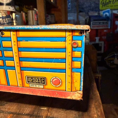 Vintage ブリキ製　デリバリー大型トラックミニカー 21-202