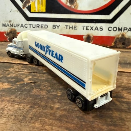Vintage GOODYEAR  セミトレーラー トイカー 20-428-20