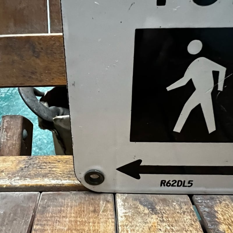 本物 信号機 用 押しボタン式プレート 看板 道路標識 本物 信号機 用 押しボタン式プレート 看板 道路標識 製品情報｜株式会社三