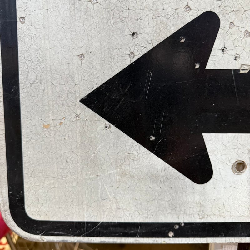 ワンウェイ　ロードサイン トラフィックサイン ONEWAY ワンウェイ 看板 ロードサイン