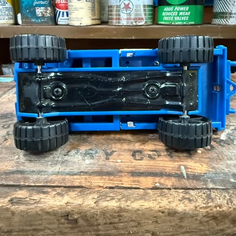 Vintage AAAモチーフ トラック ミニカー 19-342