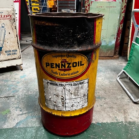 Vintage PENNZOIL OIL CAN 10-168