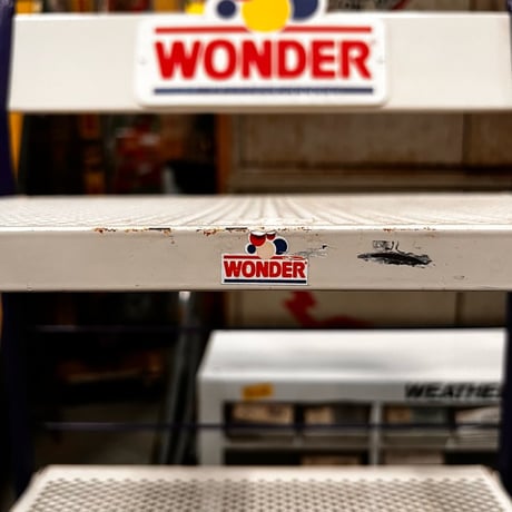 Vintage WONDER BREAD DISPLAY RACK 19-33
