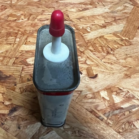 Vintage ESSO OIL CAN 16-c-49